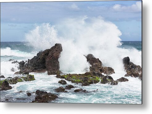 Ho'okipa Point Metal Print featuring the photograph Hookipa Point by Randy Hall