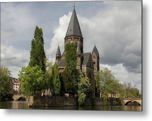 Le Temple Neuf Metal Print featuring the photograph Le Temple Neuf by John Daly