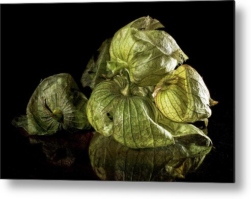 Vegetables Metal Print featuring the photograph Los Tomatillos by Robert Och