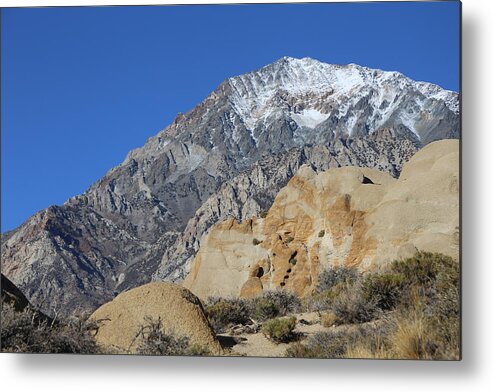 Rugged Metal Print featuring the photograph Majestic Mount Tom by Tammy Pool