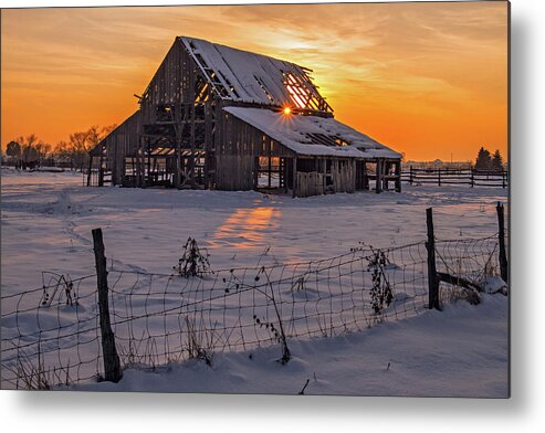 Barn Metal Print featuring the photograph Mapleton Barn by Wesley Aston