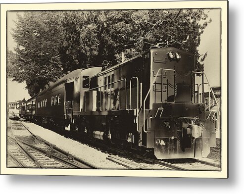 Train Metal Print featuring the photograph Passenger Train by David Patterson
