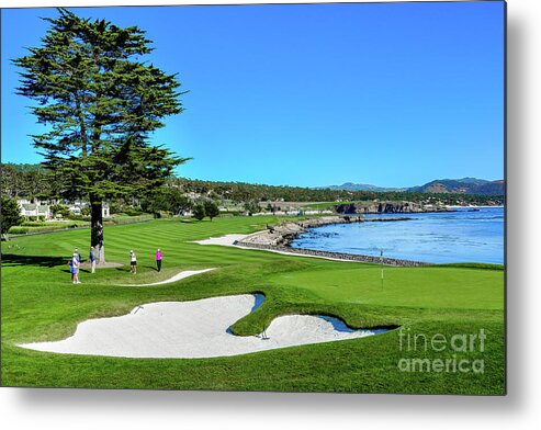 Golf Metal Print featuring the photograph Pebble Beach 18th Hole by David Meznarich