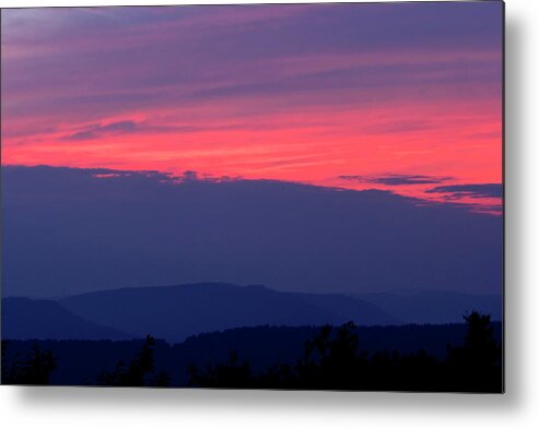 Sunset Metal Print featuring the photograph Red sunset by Marvin Averett