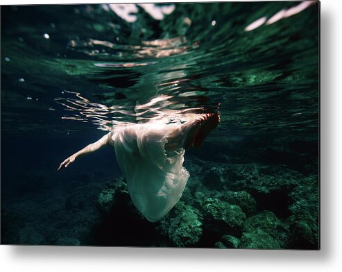 Swim Metal Print featuring the photograph Relax by Gemma Silvestre