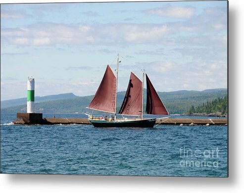 Hjordis Metal Print featuring the photograph Returning to the Harbor by Sandra Updyke