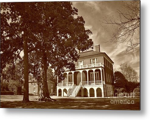 Scenic Tours Metal Print featuring the photograph Robert Mills House, Sc by Skip Willits