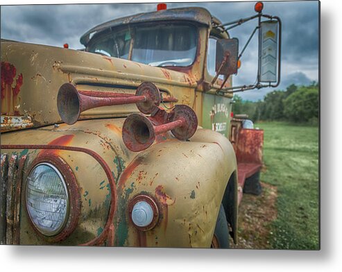 Ford Tow Truck Metal Print featuring the photograph Rusty Horns by Guy Whiteley