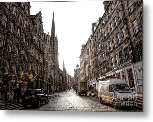 Edinburgh Metal Print featuring the photograph Scotland Edinburgh Architecture Street by Chuck Kuhn