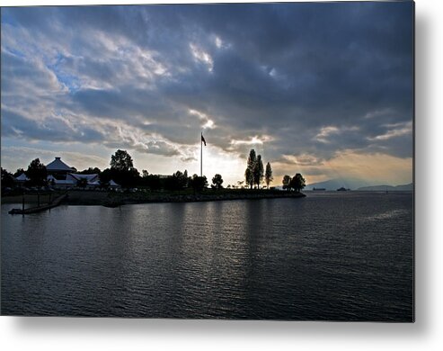 Sun Metal Print featuring the photograph Sunray's at dusk by Terry Dadswell