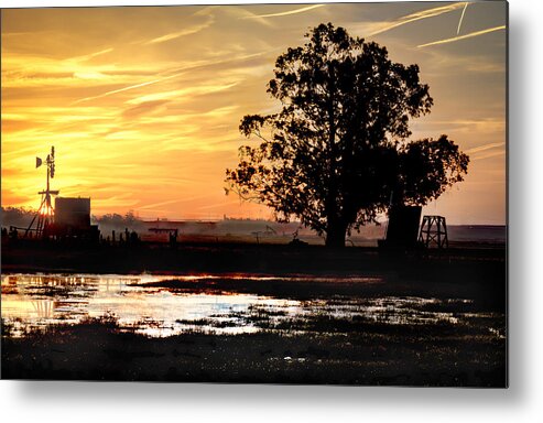 Rio Vista Metal Print featuring the photograph Sunrise old windmill by Bruce Bottomley