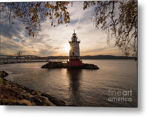 Tarrytown Metal Print featuring the photograph Tarrytown Lighthouse by Zawhaus Photography