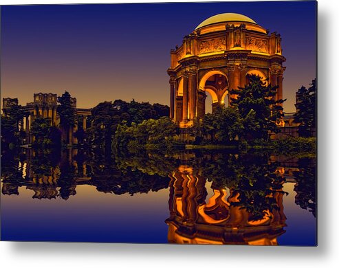 America Metal Print featuring the photograph The Palace by Maria Coulson