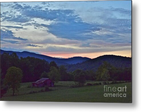 Red Barn Metal Print featuring the photograph Twilight by Tracy Rice Frame Of Mind