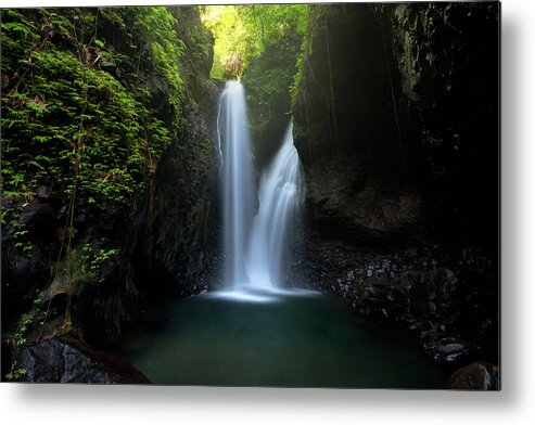 Waterfall Metal Print featuring the photograph Twin Falls by Andrew Kumler