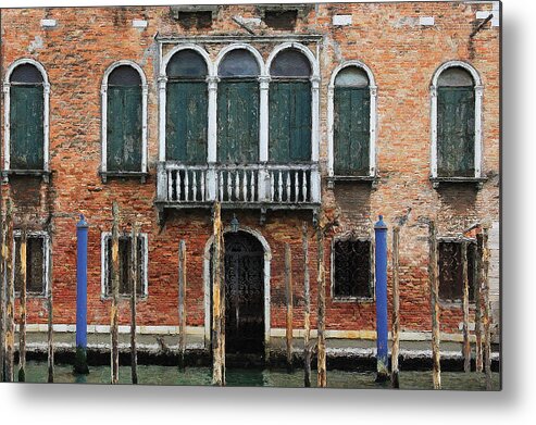 Venice Metal Print featuring the digital art Venice Old Palace by Julian Perry