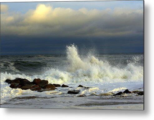 Waves Metal Print featuring the photograph Wild Waves by Suzanne DeGeorge