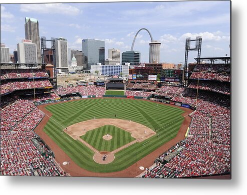 St. Louis Cardinals Metal Print featuring the photograph Cincinnati Reds V. St. Louis Cardinals by Ron Vesely