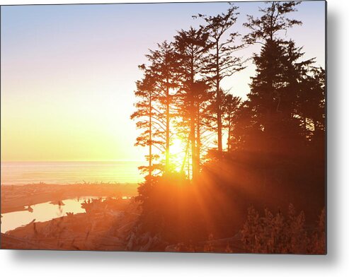 Tranquility Metal Print featuring the photograph Sunset Over Kalaloch Beach #3 by Guy Crittenden