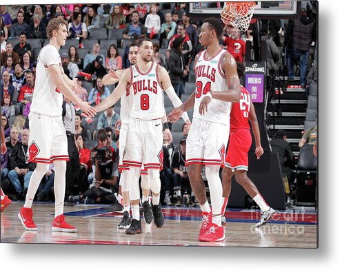 Chicago Bulls Metal Print featuring the photograph Chicago Bulls V Sacramento Kings by Rocky Widner