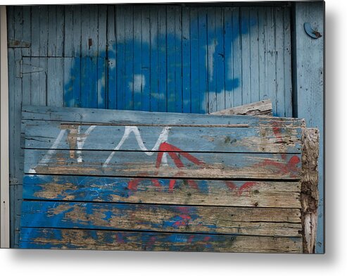 Alley Alleys Metal Print featuring the photograph Alley Got The Blues by Kreddible Trout