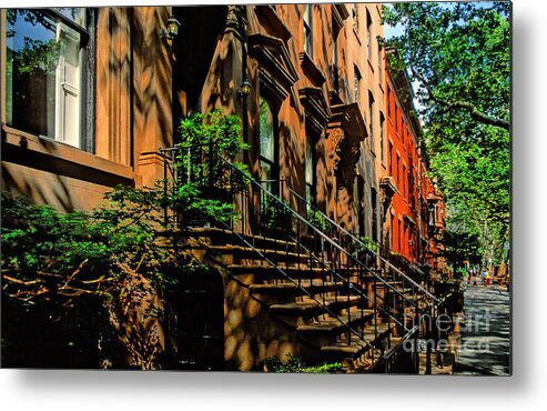 Brooklyn Heights Metal Print featuring the photograph Brooklyn Heights Summer No.3 - A New York Impression by Steve Ember