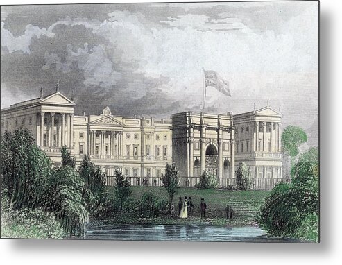 People Metal Print featuring the photograph Buckingham Palace by Hulton Archive