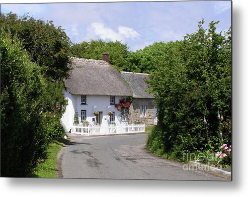 Cottage Metal Print featuring the photograph Cornish Thatched Cottage by Terri Waters