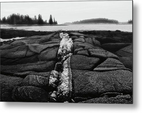 Maine Metal Print featuring the photograph Fissures In Maine by Aledanda