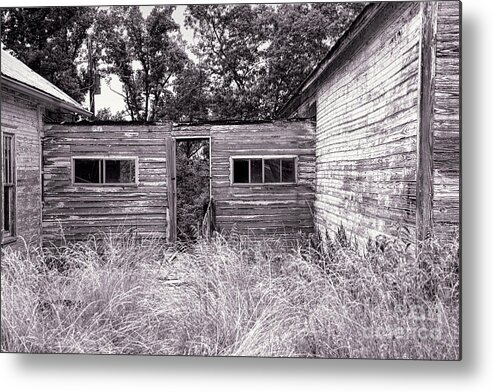 Black And White Metal Print featuring the photograph High Hill Doorway To The Past Black And White by Sharon McConnell