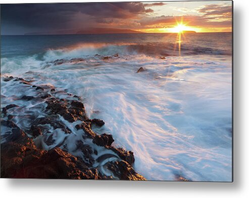 Water's Edge Metal Print featuring the photograph Idylic Maui Coastline - Hawaii, Pacific by Wingmar