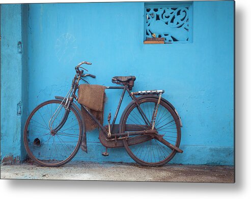 Bicycle Metal Print featuring the photograph Indian Bike by Maria Heyens
