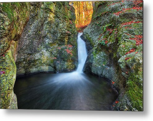 Indian Well Falls Metal Print featuring the photograph Indian Well Falls by Juergen Roth