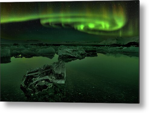 Scenics Metal Print featuring the photograph Jokulsarlon Lights by Jesús M. García