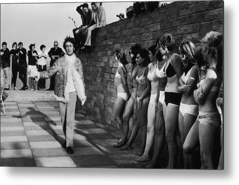 Singer Metal Print featuring the photograph Lennon And Ladies by Jim Gray