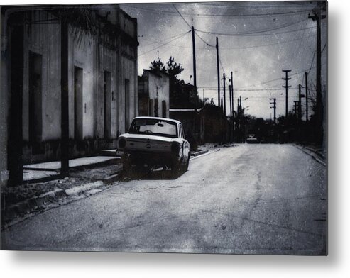 Cuba Metal Print featuring the photograph Moon Boulevard by Txules
