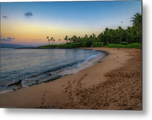 Hawaii Metal Print featuring the photograph Morning Beach Light by G Lamar Yancy