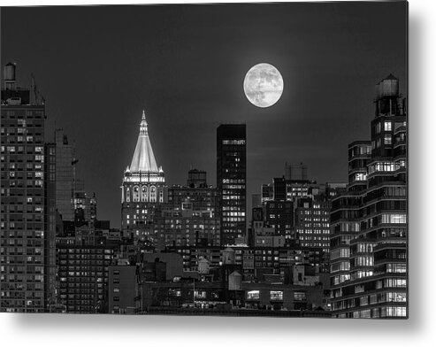 Nyc Skyline Metal Print featuring the photograph NY Life Building Full Moon BW by Susan Candelario