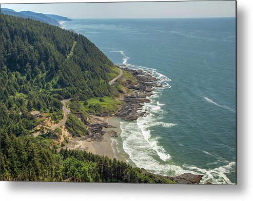 Beach Metal Print featuring the photograph Oregon Coastline 01035 by Kristina Rinell