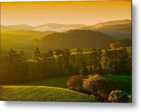 Dawn's Gentle Rays Lightly Brush The Rolling Hills Of The Asmokey Mountains Metal Print featuring the photograph Smokey Mountain Sunrise by Tom Gresham