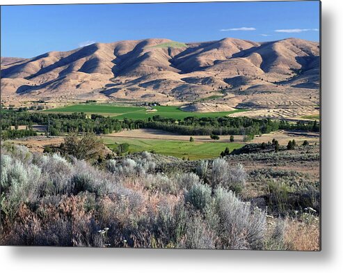 Barlow Road Metal Print featuring the photograph Tigh Valley - Oregon - Usa by Theodore Clutter