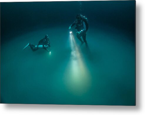 Underwater Metal Print featuring the photograph Time To Descend by Jennifer Lu