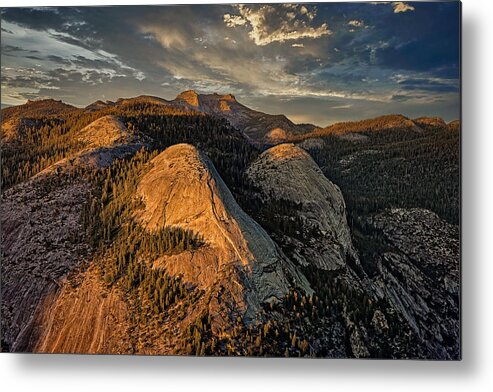 Light Metal Print featuring the photograph Washburn Point, Yosemite, Ca by Mike Thompson