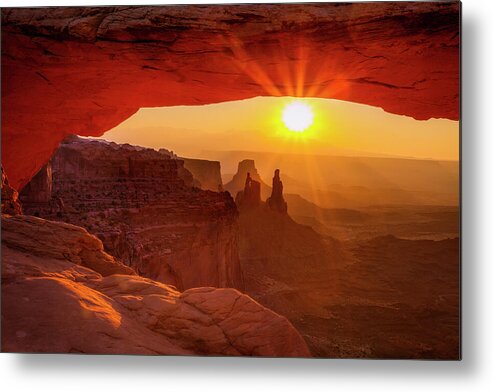 Mesa Arch Metal Print featuring the photograph Morning Rays #2 by Andrew Soundarajan