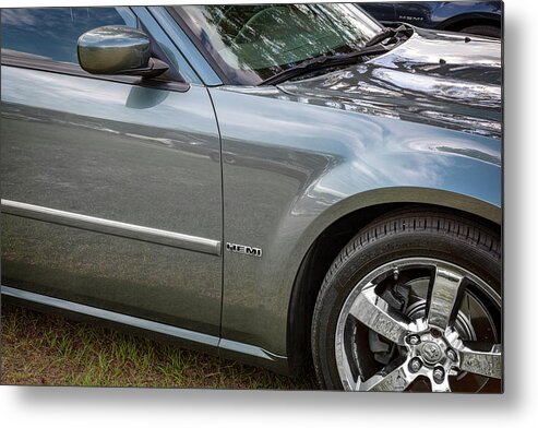 2006 Dodge Magnum Rt Metal Print featuring the photograph 2006 Dodge Magnum RT X111 by Rich Franco