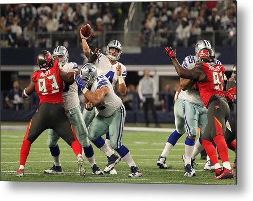 Tampa Bay Buccaneers Metal Print featuring the photograph NFL: DEC 18 Buccaneers at Cowboys #37 by Icon Sportswire