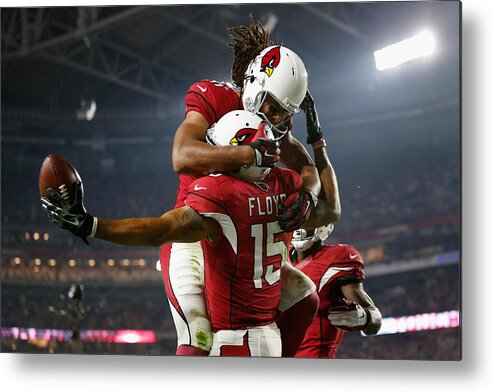 People Metal Print featuring the photograph Minnesota Vikings v Arizona Cardinals #38 by Christian Petersen