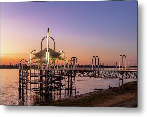 Baton Rouge Sunset Metal Print featuring the photograph A Southern Sunset by Rod Best