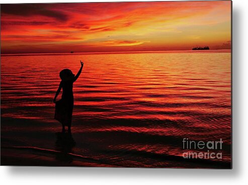 Twilight Metal Print featuring the photograph Bye bye another day by On da Raks