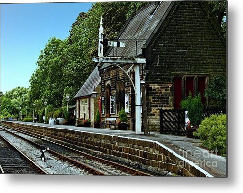 Heritage Metal Print featuring the photograph Darley Dale Station by Richard Denyer